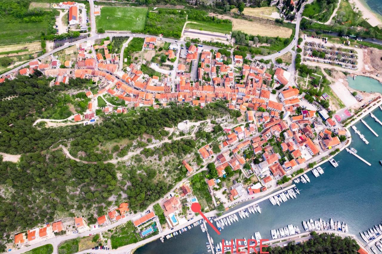 Mila And Jurija Formenti 2 Apartments In Heart Of Nautic Marina, With Heated Swimming Pool, Bikes, Sup, Kajak 스크라딘 외부 사진